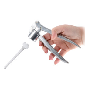 Чеснокодавка (15 см), +  щетка для очистки из твердого пластика. (12 см)