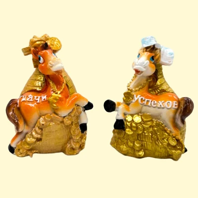 Копилка - Фигурка Год Лошади в двух вариантах, 6,5 x 6 x 10 см, из полимера