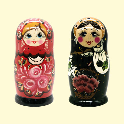Матрёшка M5, примерный размер - 18 см, различные дизайны
