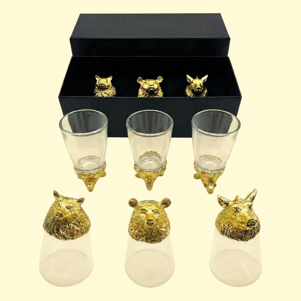 Подарочный набор Дикие животные, рюмки-перевёртыши 3 шт. по 30 мл (волк, кабан, медведь), золото