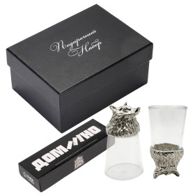 Подарочный набор 3 в 1 – Волк серебристый, рюмки-перевёртыши 2 шт. по 30 мл, домино